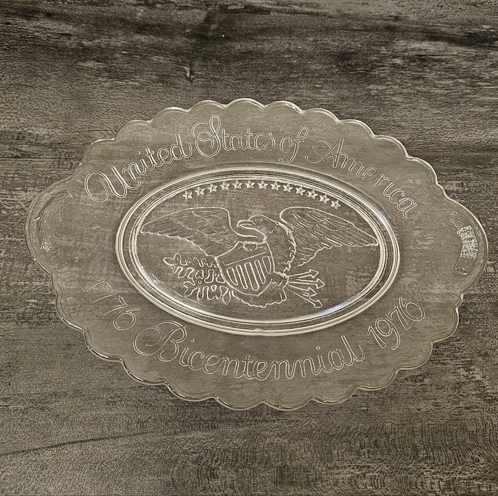 Avon 1776-1976 USA Bicentennial Commemorative Glass Plate